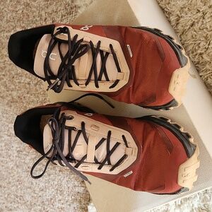 ON Cloudventure waterproof Womens assorted